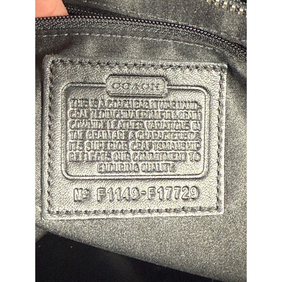 COACH F17729 Tote bag Enamel Leather Embossed C East West Gallery EXCELLENT - Picture 4 of 16